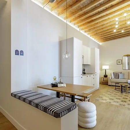 Lägenhet Palacio Vegafuente By Caleta Homes *