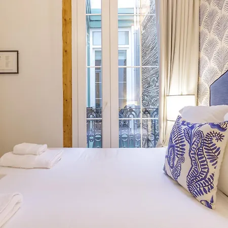 Lägenhet Palacio Vegafuente By Caleta Homes *
