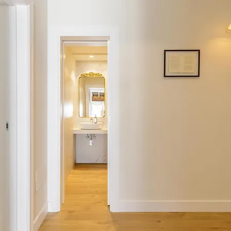 아파트 Palacio Vegafuente By Caleta Homes